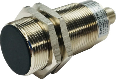 Ind Prox M30 10mm PNP N/O Metal 10-30VDC 3Wire Plug