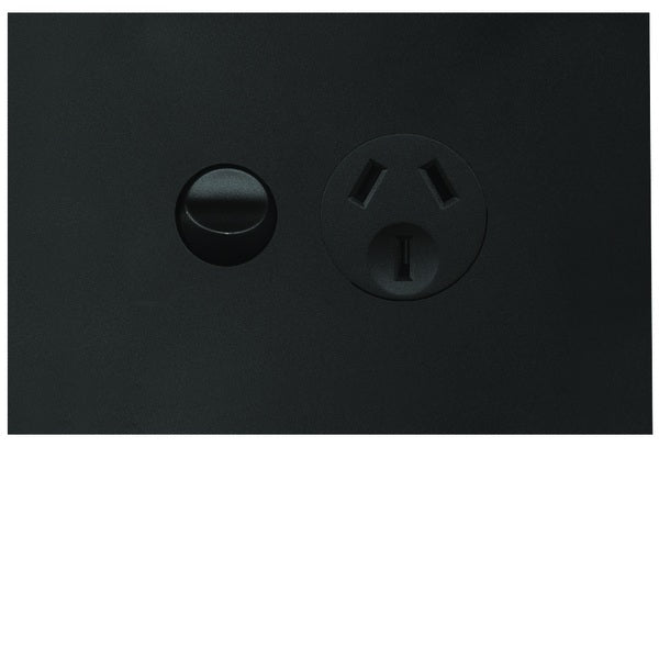 Finesse Switched Socket Sgl 10A Horiz Matt Black
