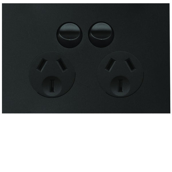 Finesse Switched Socket Dbl 10A Horiz Matt Black