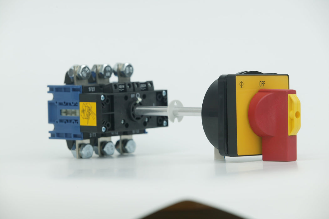 Isolator 250A 3P Off-On Base Mt Switch KN359