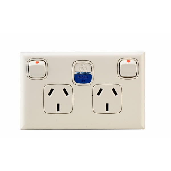 XLP Electresafe Sw Socket 10mA White Gloss