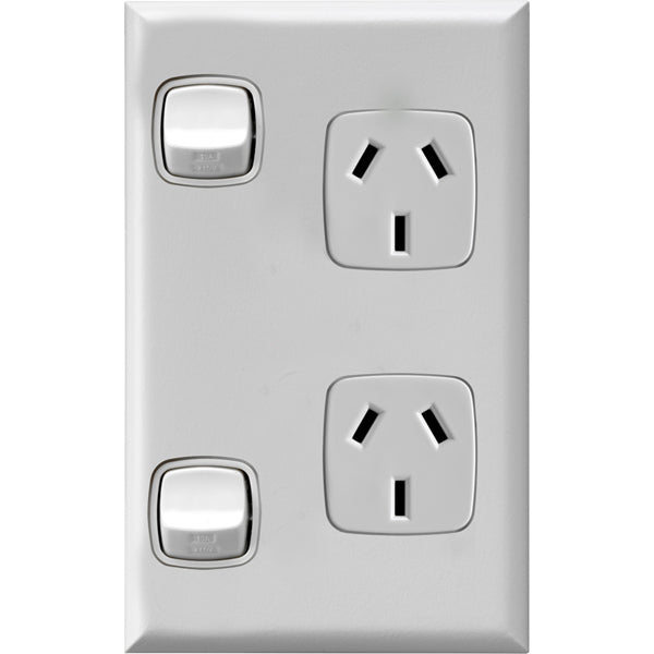 XL Sw Socket Dbl 10A Vert White