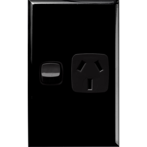 XLP Sw Socket Sgl 10A Vert Black Gloss