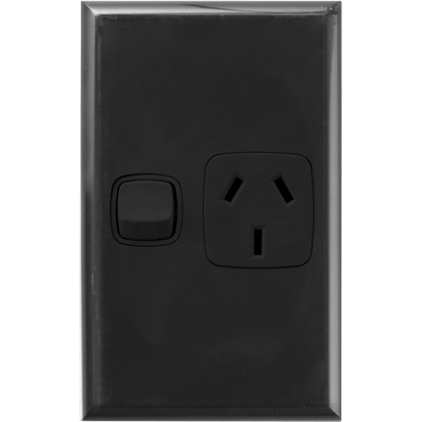 XL Sw Socket Sgl 10A Vert Black