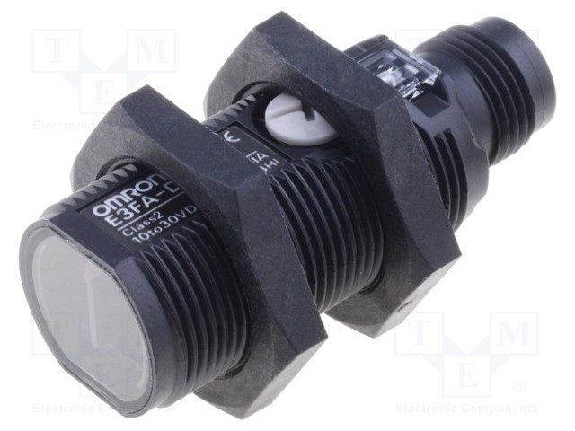 E3FA-DN22 PE Sensor M18 Diffuse 300mm NPN 10-30VDC Plug