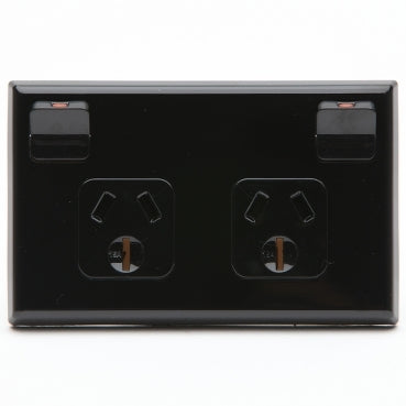 Switched Socket 15A Double Horz Black