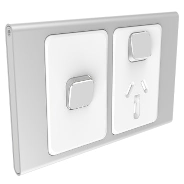 Iconic Styl Cover Plate Sw Skt Sgl Extra Sw Horz Silver