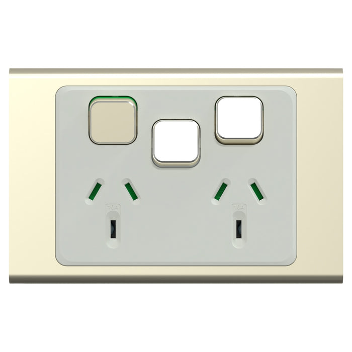 Iconic Styl Sw Socket 10A Double Horizontal Extra Sw Crowne