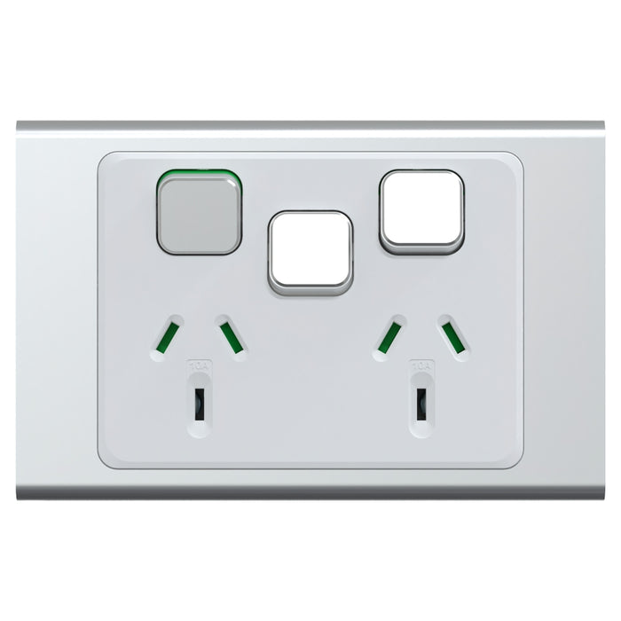 Iconic Styl Sw Socket 10A Double Horizontal Extra Sw Silver