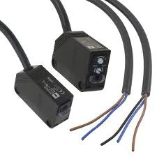 E3Z-T86 PE Sensor Thrubeam 15m PNP 10-30VDC Plug (Set)