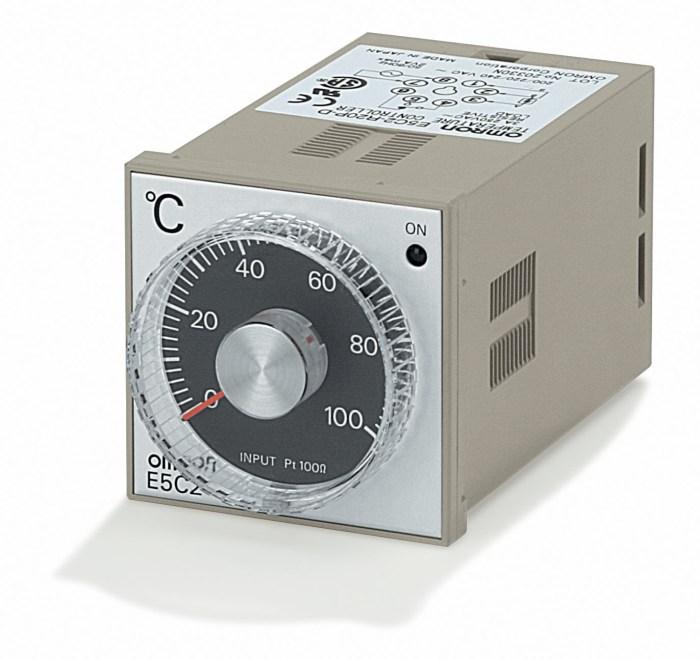 E5EC-RR2ASM800 Temp Control Relay-Relay Out 2Aux 240V