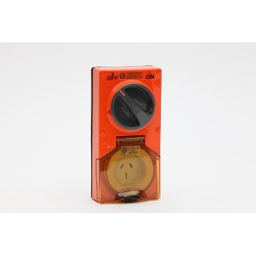 Sw Socket 3Pin 15A 250V 1Ph IP66 White