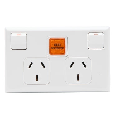 Switched Socket 10A Double Horiz RCD On Indicator White