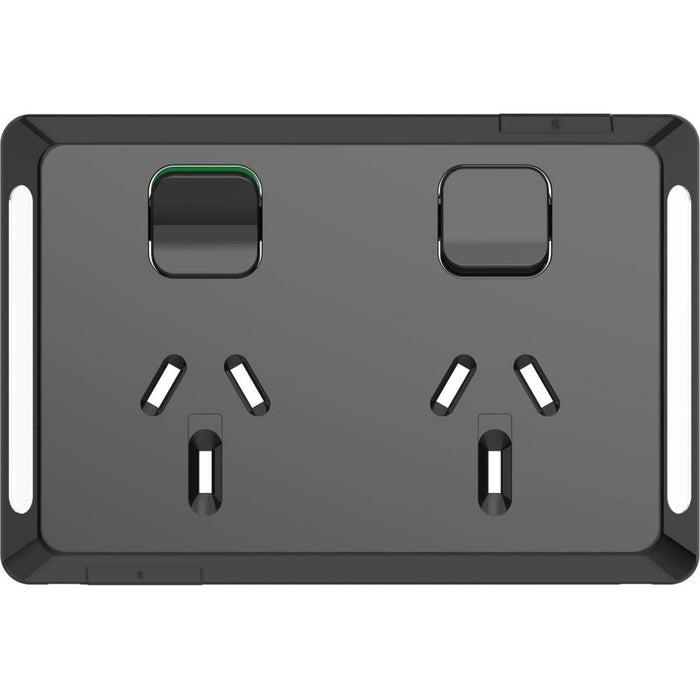 Pro Series Cover Plate Sw Socket 10A Dbl Horiz Black