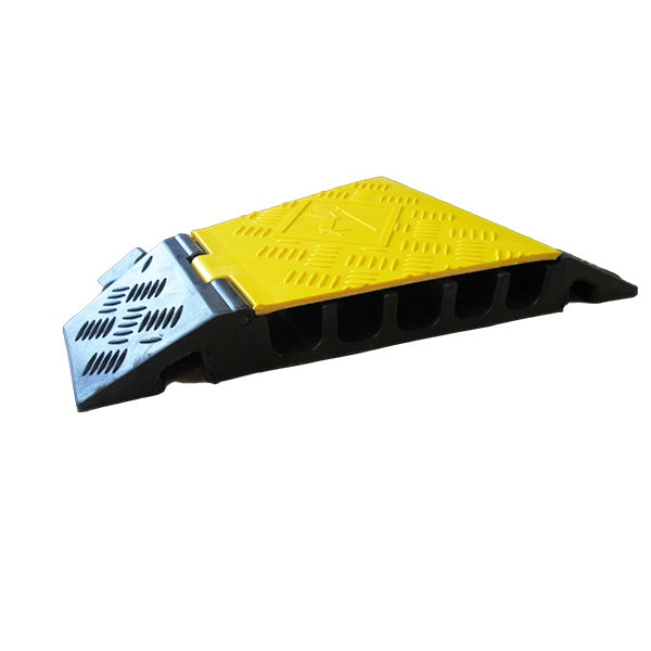Protector Ramp Corner 5-Channel 22.5deg Left Rubber