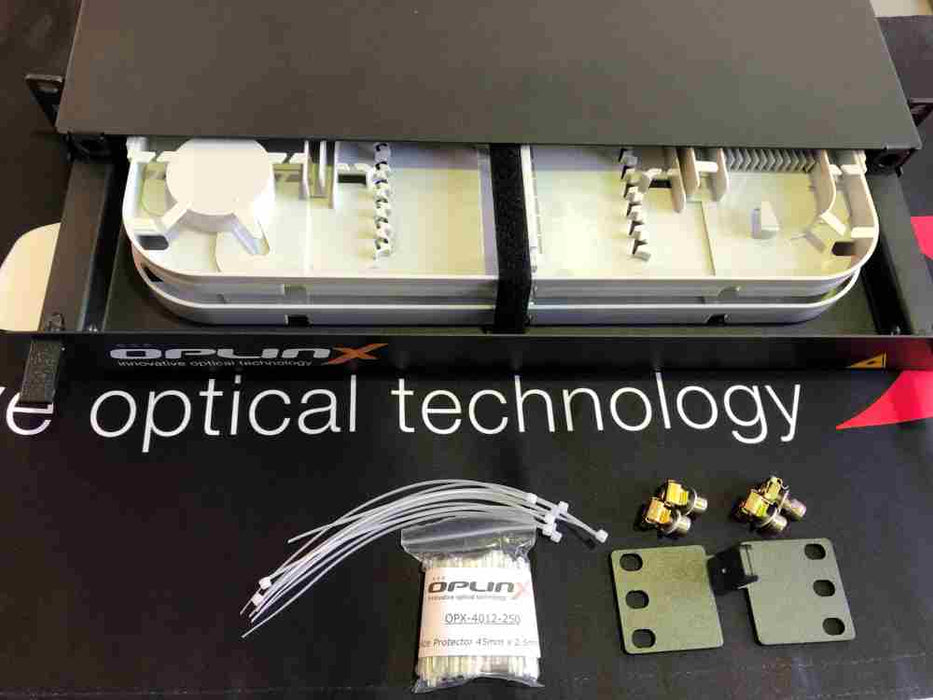 FOBOT 1RU 12F Fibre Tray LCD 1x 12F Splice Mod OM3 Pigtails